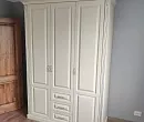 Шкаф 3-створчатый из сосны из серии "Дарина"