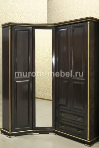 Шкаф угловой из серии "Грета" (сосна, резьба береза)