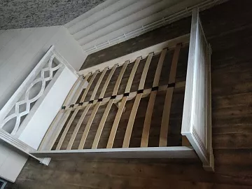 Кровать Лира (белая эмаль)