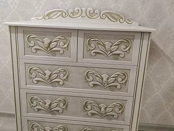 Комод резной