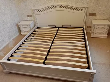 Кровать Оливия из бука