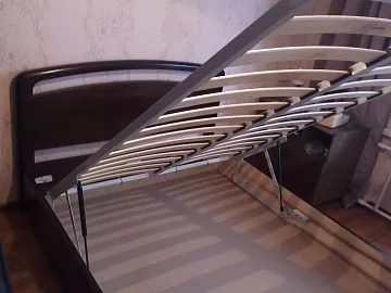 Кровать Бэлиз из дуба