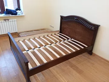 Кровать Оливия из бука