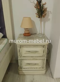 Тумба прикроватная "Грация" 2 ящика из массива сосны, ВхШхГ 520х430х350, цвет - браширование шампань с серой патиной
