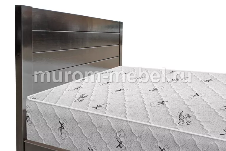 Фото Кровать Готика из дуба от производителя 'Муром-Мебель'