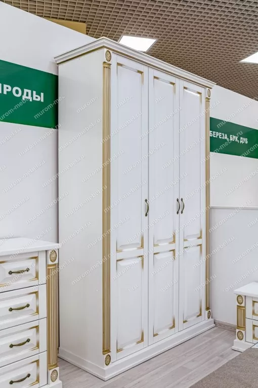 Фото Шкаф 3-х створчатый из серии "Пальма" (белая эмаль с золотой патиной) от производителя 'Муром-Мебель'