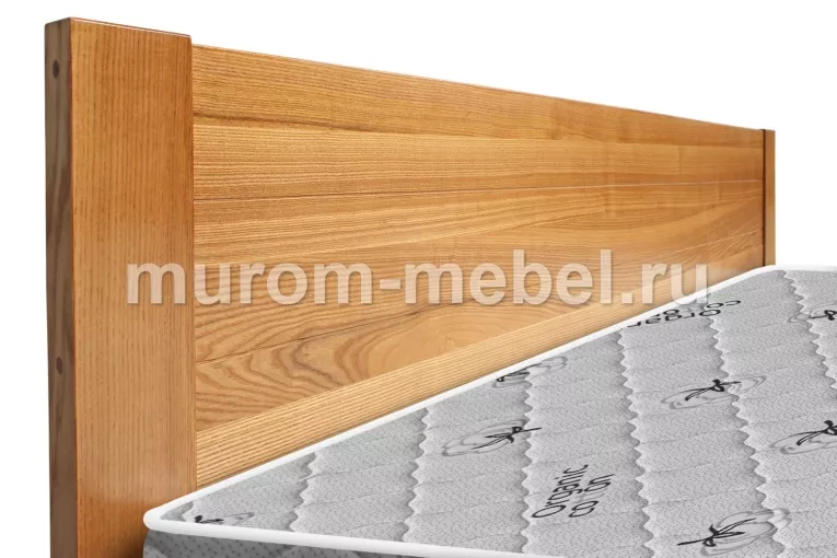 Фото Кровать Готика из бука от производителя 'Муром-Мебель'