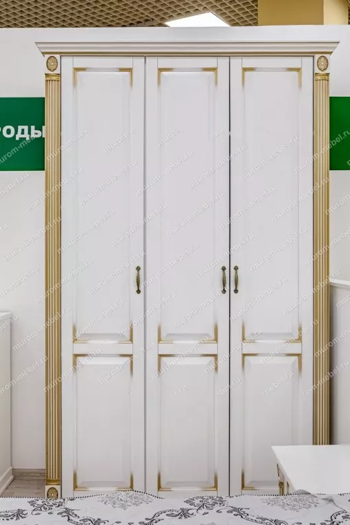 Фото Шкаф 3-х створчатый из серии "Пальма" (белая эмаль с золотой патиной) от производителя 'Муром-Мебель'